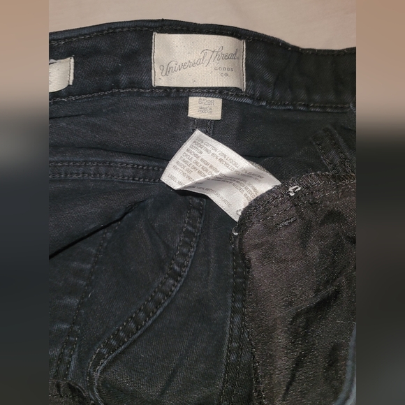 Universal Thread, Black Jeans, Size 8/29R - Picture 1 of 3
